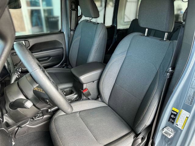 Used 2024 Jeep Wrangler Unlimited Sport AWD/4WD image 12