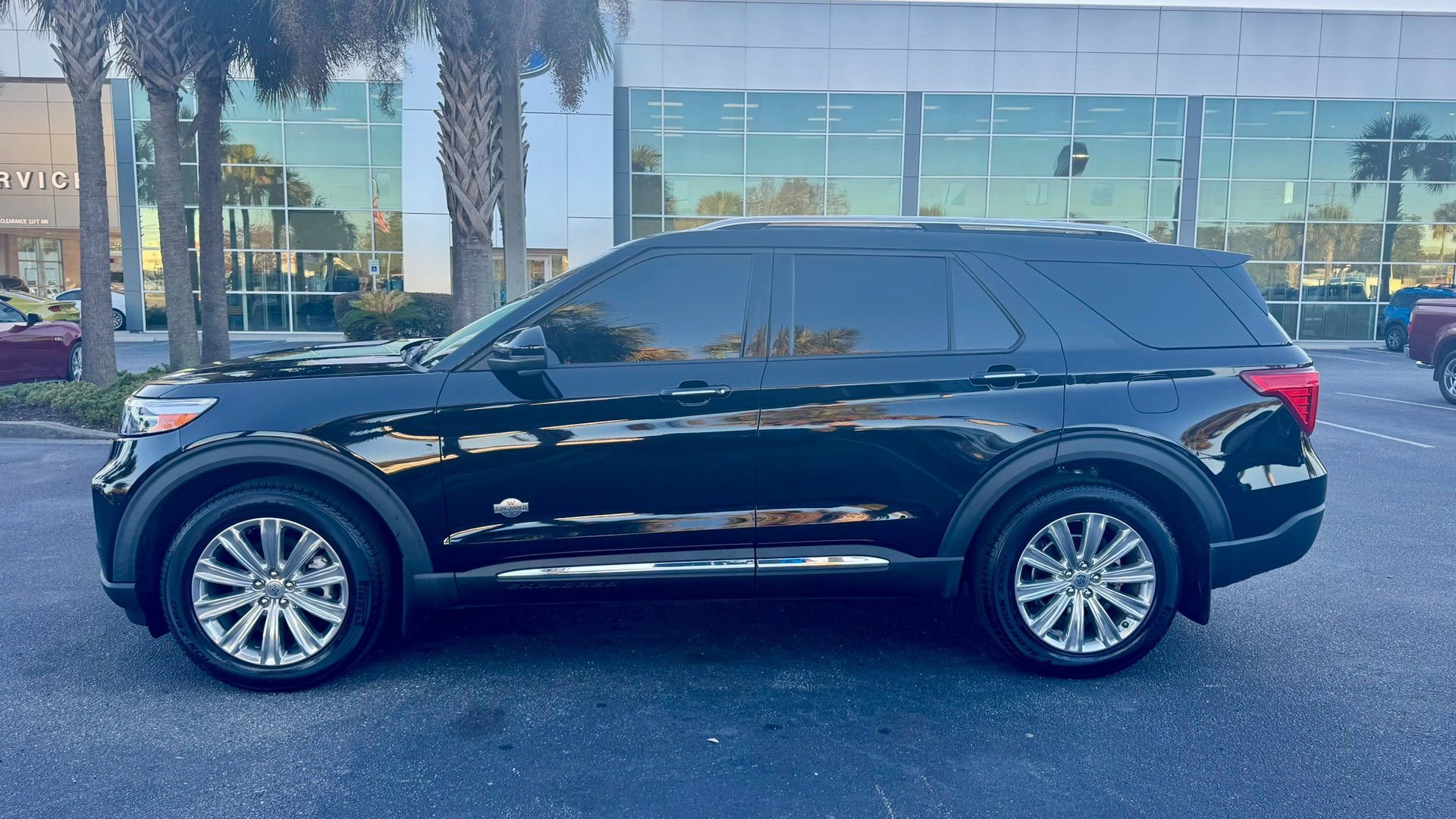 Certified 2021 Ford Explorer King Ranch w/ Premium Technology Package image 15