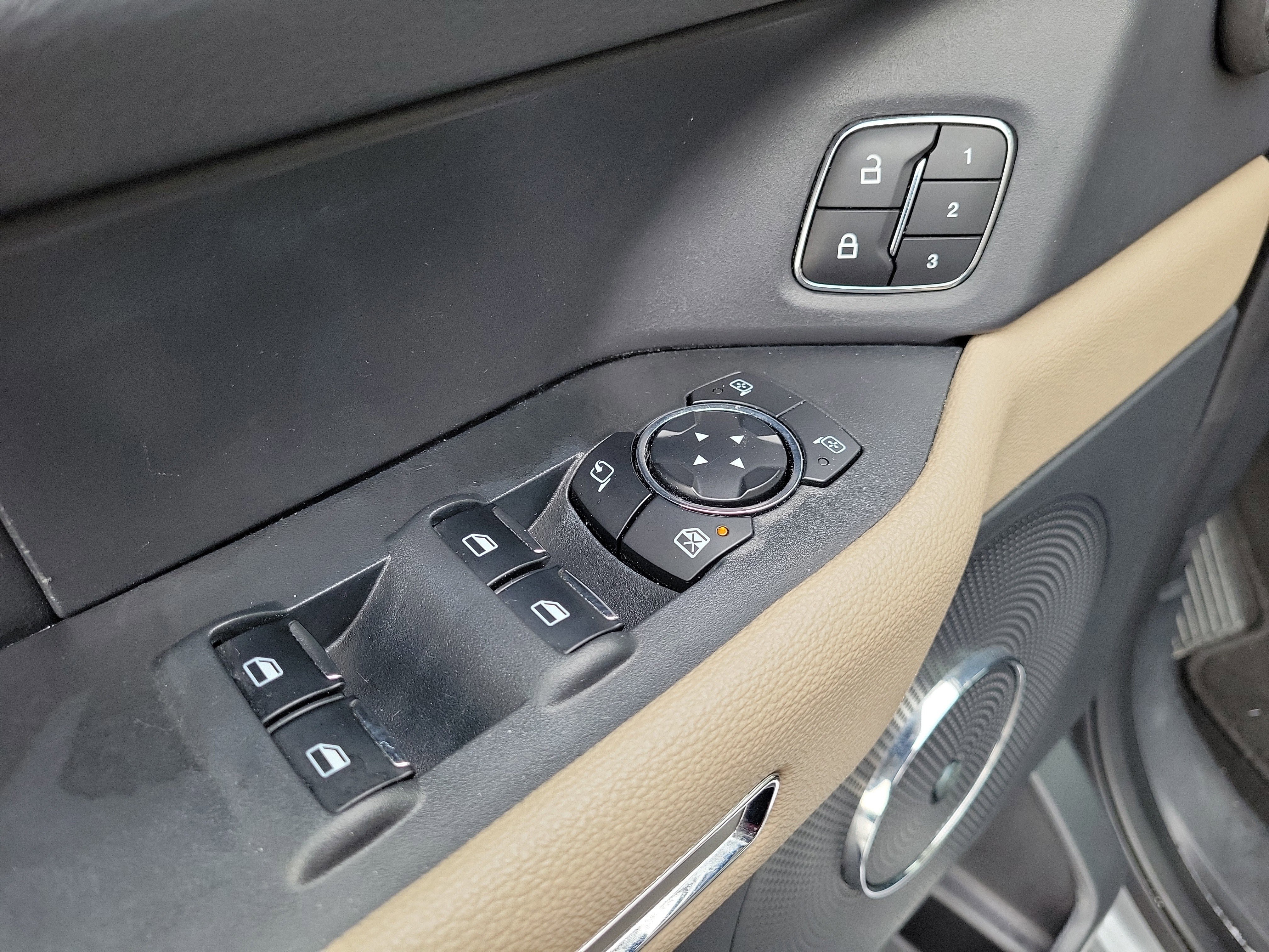 Certified 2024 Ford Expedition Limited image 18