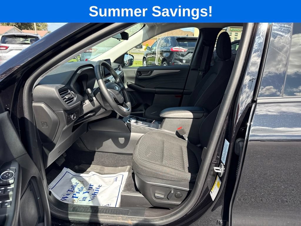 Certified 2023 Ford Escape Active AWD/4WD image 23