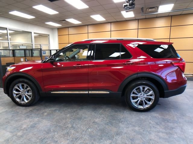 Certified 2022 Ford Explorer Limited w/ Equipment Group 301A image 4