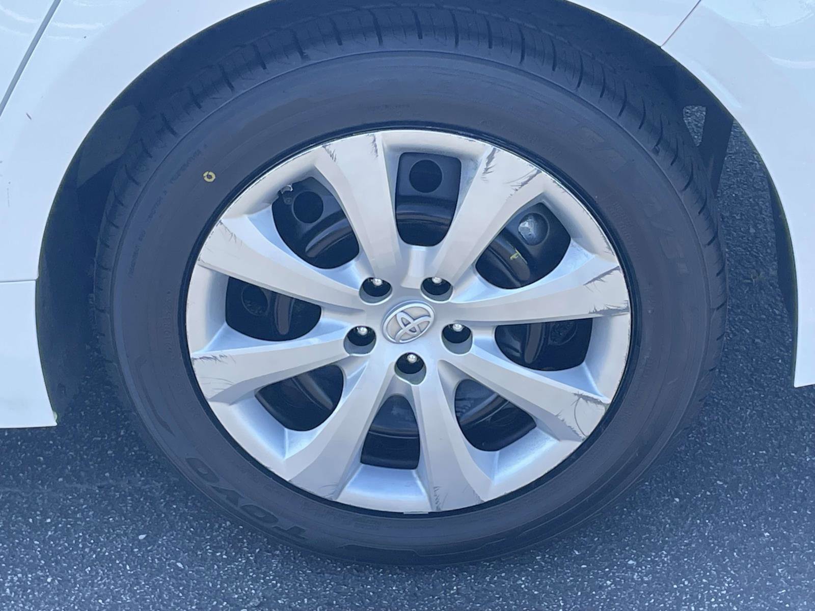 Used 2023 Toyota Corolla LE FWD image 7