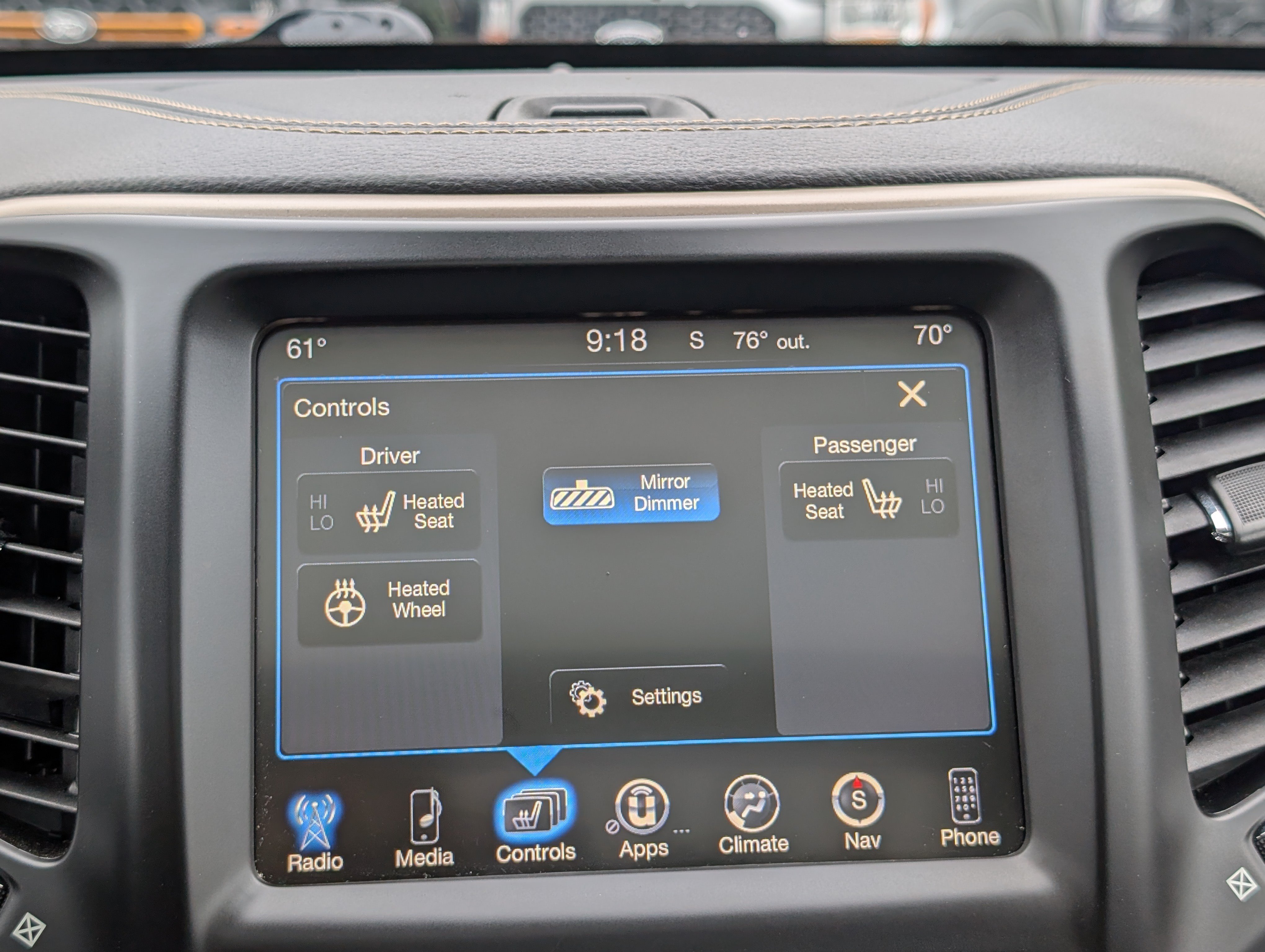 Used 2017 Jeep Cherokee Limited AWD/4WD image 30