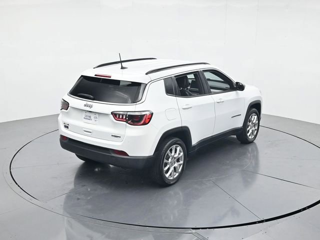 Used 2023 Jeep Compass Latitude AWD/4WD image 39