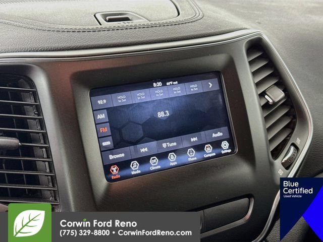 Used 2020 Jeep Cherokee Latitude Plus AWD/4WD image 17