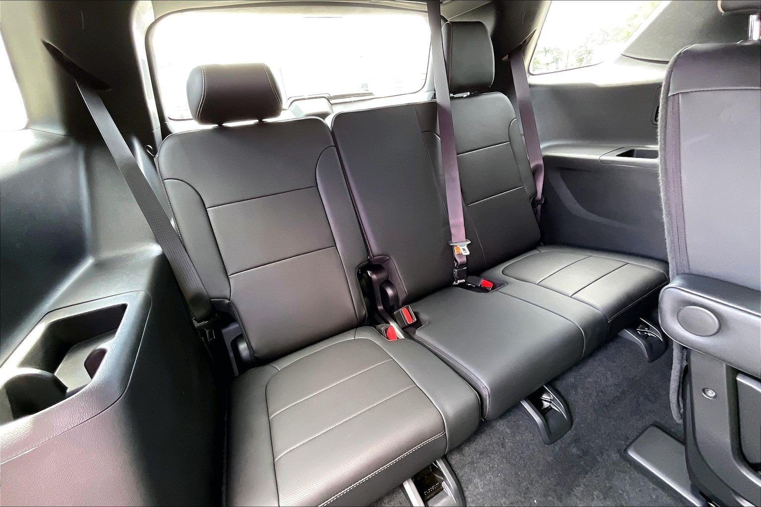 Used 2023 Chevrolet Traverse Premier AWD/4WD image 28