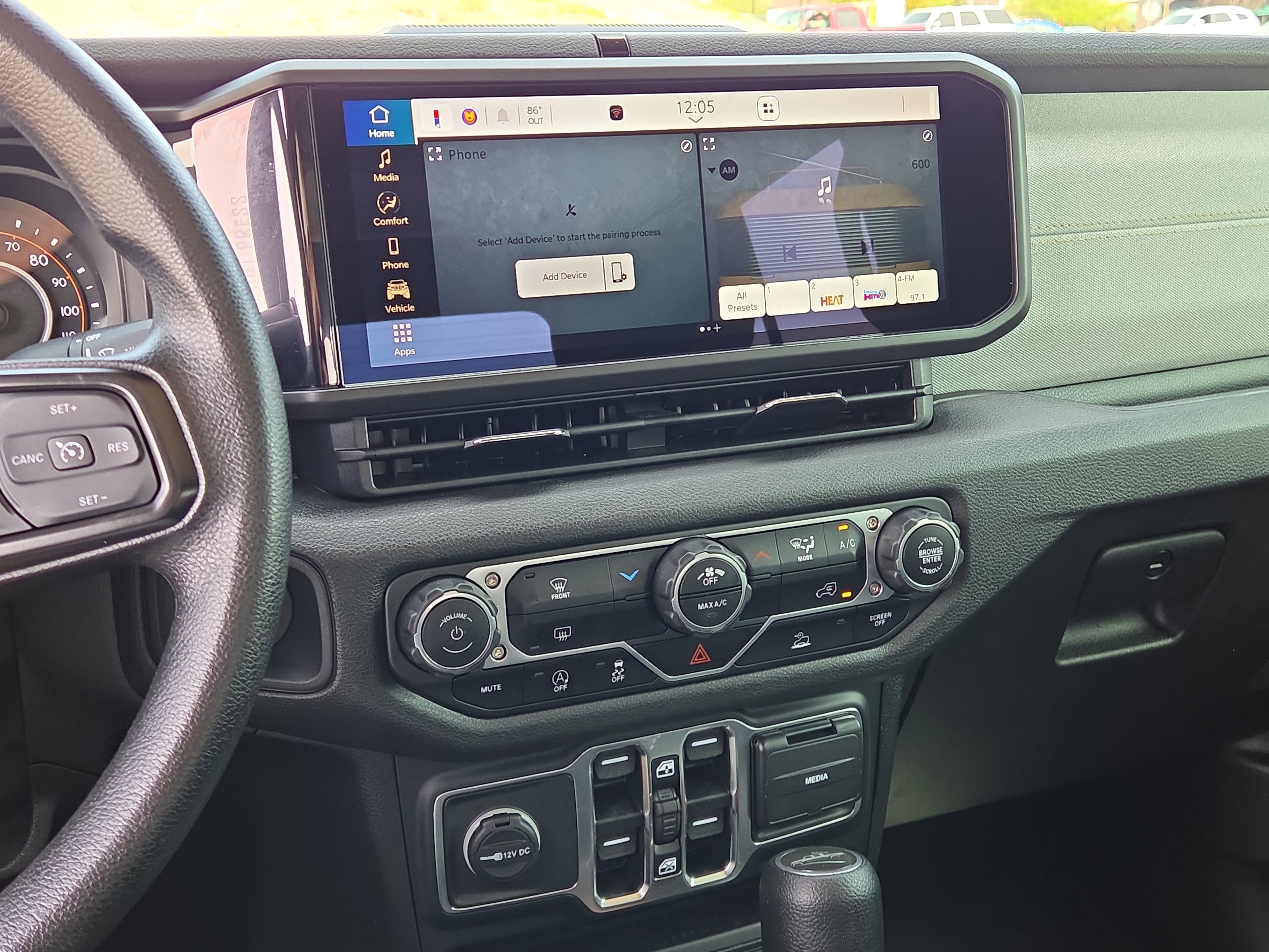 Used 2024 Jeep Gladiator Sport AWD/4WD image 25
