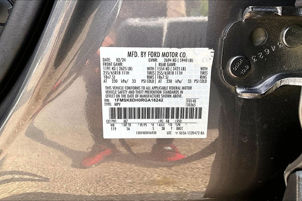 Certified 2024 Ford Explorer XLT w/ Equipment Group 202A AWD/4WD image 36