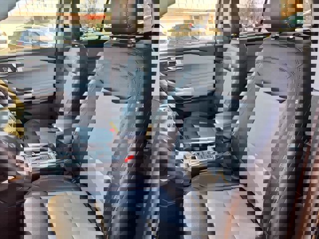 Certified 2023 Ford Explorer XLT w/ Equipment Group 202A image 5