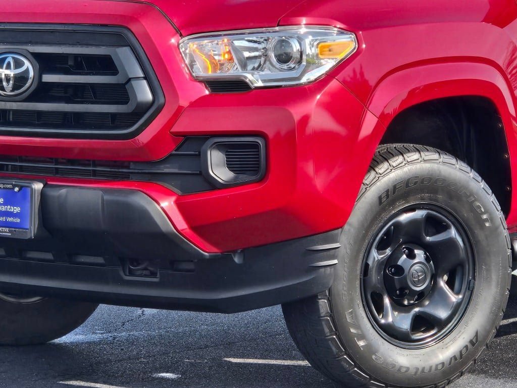 Used 2020 Toyota Tacoma SR AWD/4WD image 2