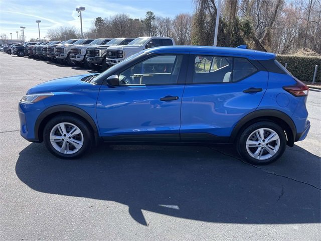 Used 2021 Nissan Kicks S image 2