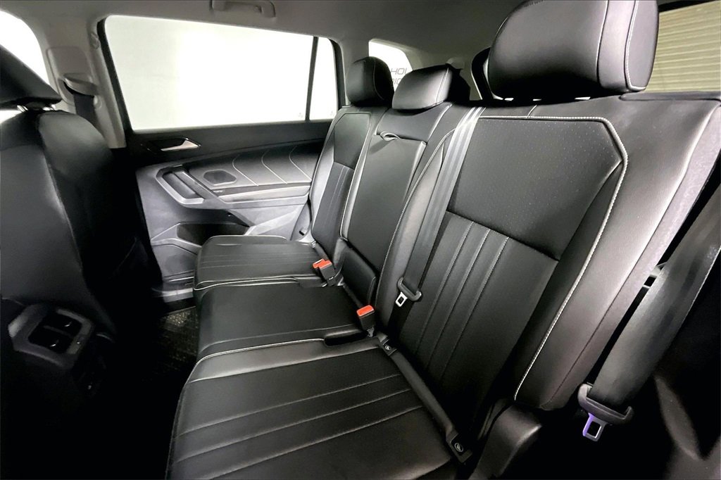 Used 2022 Volkswagen Tiguan SE image 21