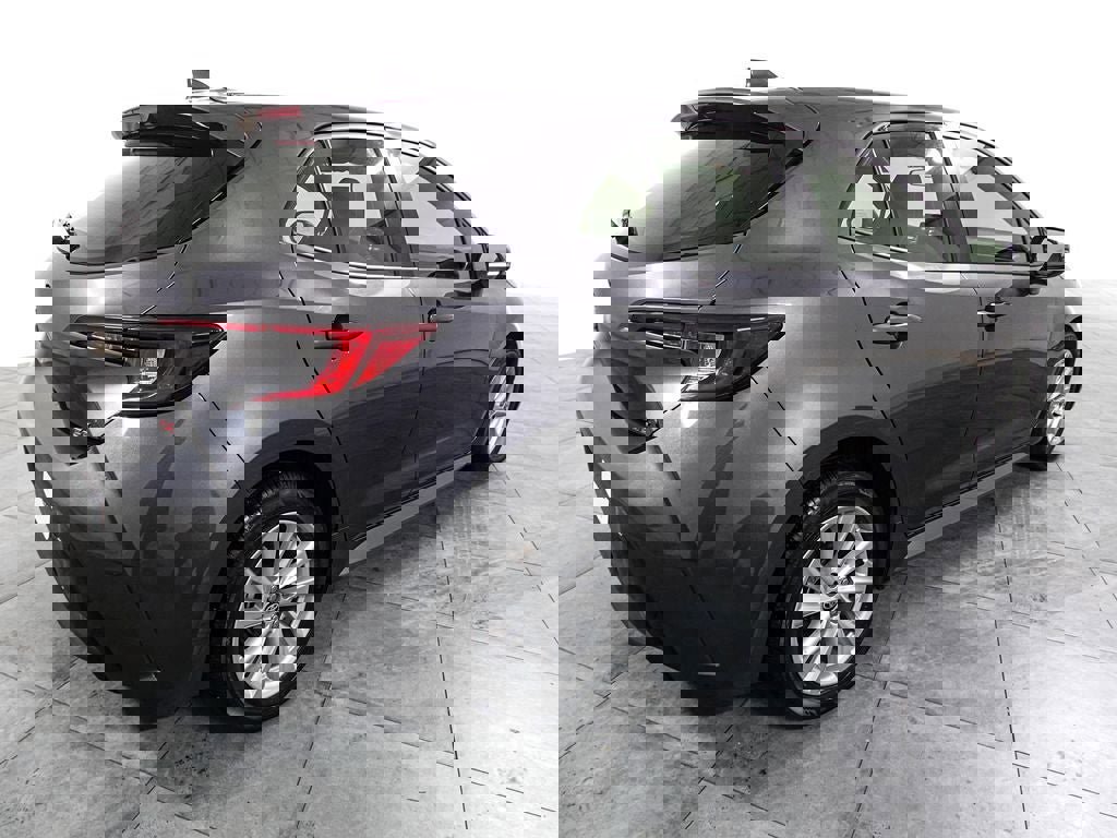 Used 2023 Toyota Corolla SE FWD image 5