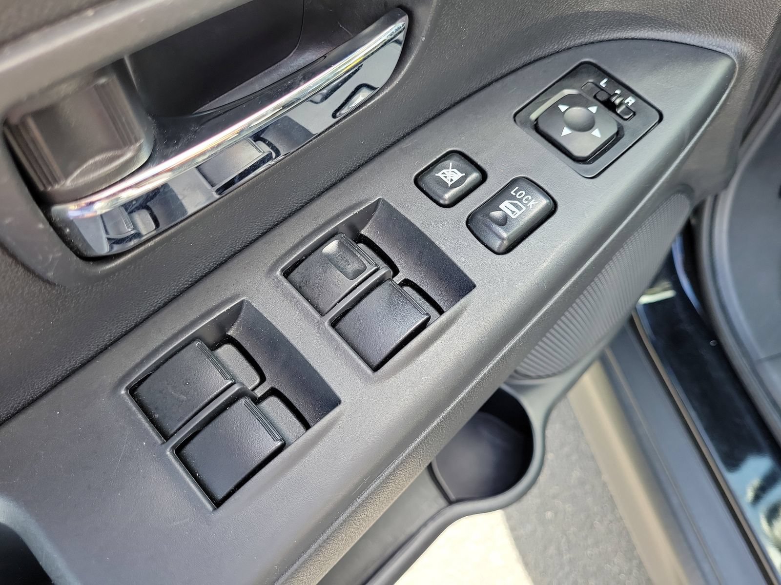 Used 2025 Mitsubishi Outlander Sport ES AWD/4WD image 13