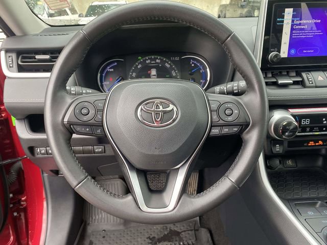 Used 2025 Toyota RAV4 XLE Premium AWD/4WD image 26