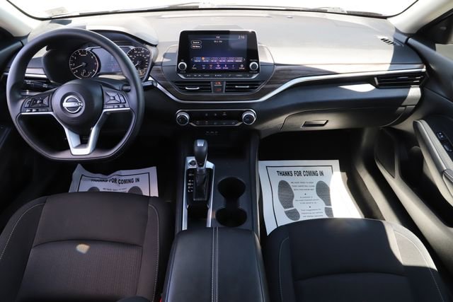 Used 2025 Nissan Altima 2.5 SV FWD image 20