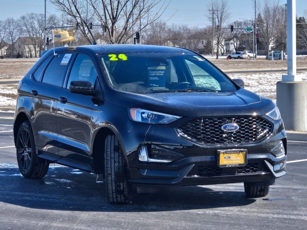 Certified 2024 Ford Edge ST-Line w/ Class II Trailer Tow Package image 3