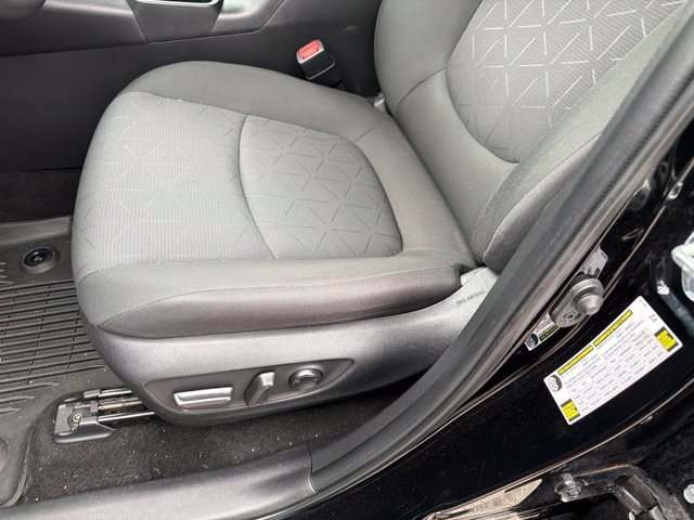 Used 2024 Toyota RAV4 XLE FWD image 6