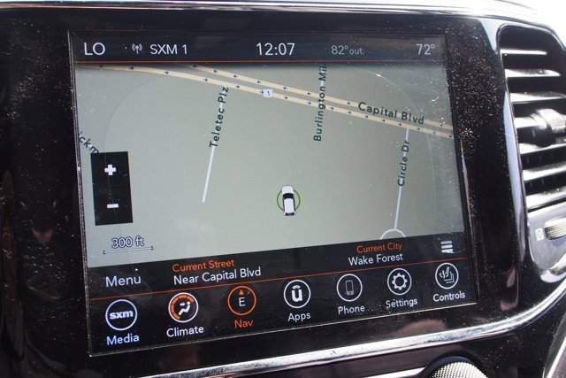 Used 2020 Jeep Grand Cherokee Limited image 29