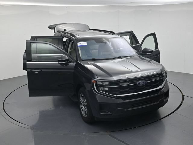 Certified 2025 Ford Expedition Active AWD/4WD image 56