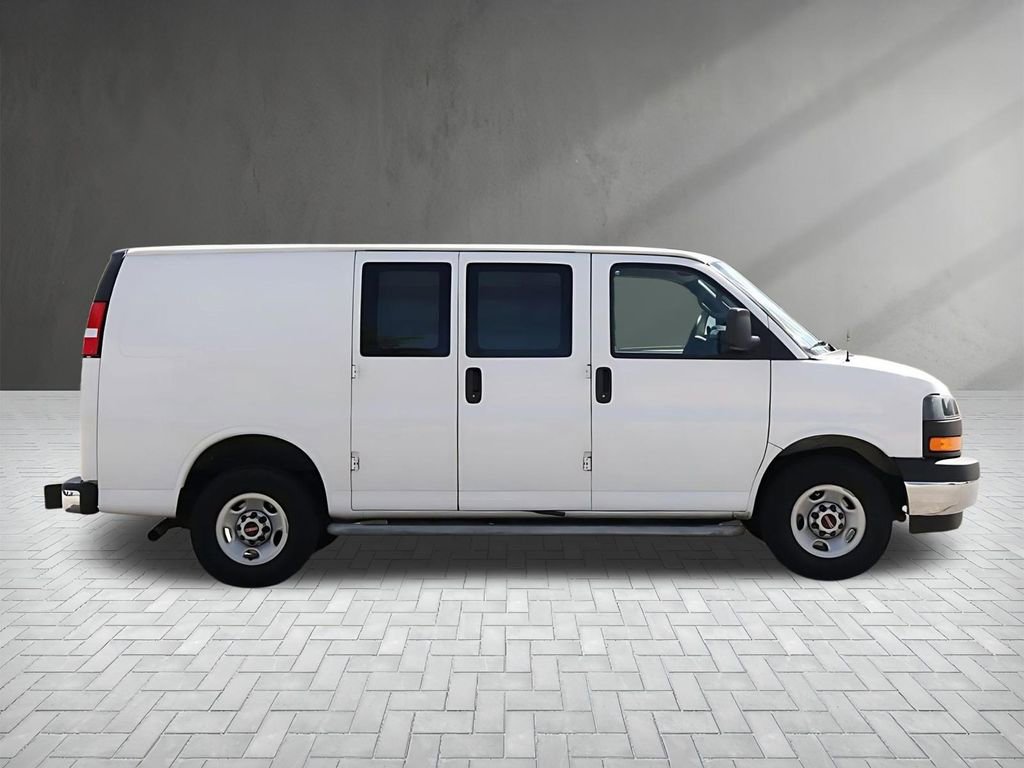 Used 2023 GMC Savana 2500 w/ Driver Convenience Package image 8