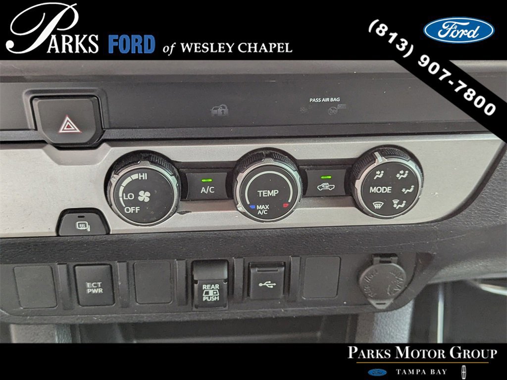 Used 2020 Toyota Tacoma 2WD Double Cab image 22