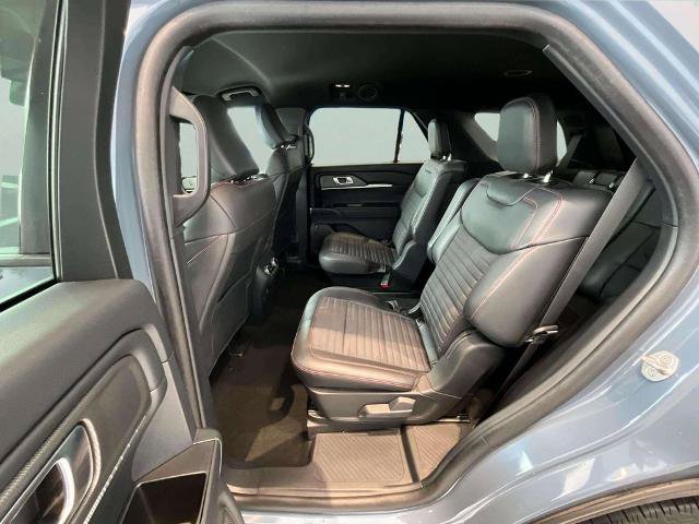 Certified 2025 Ford Explorer ST-Line AWD/4WD image 17