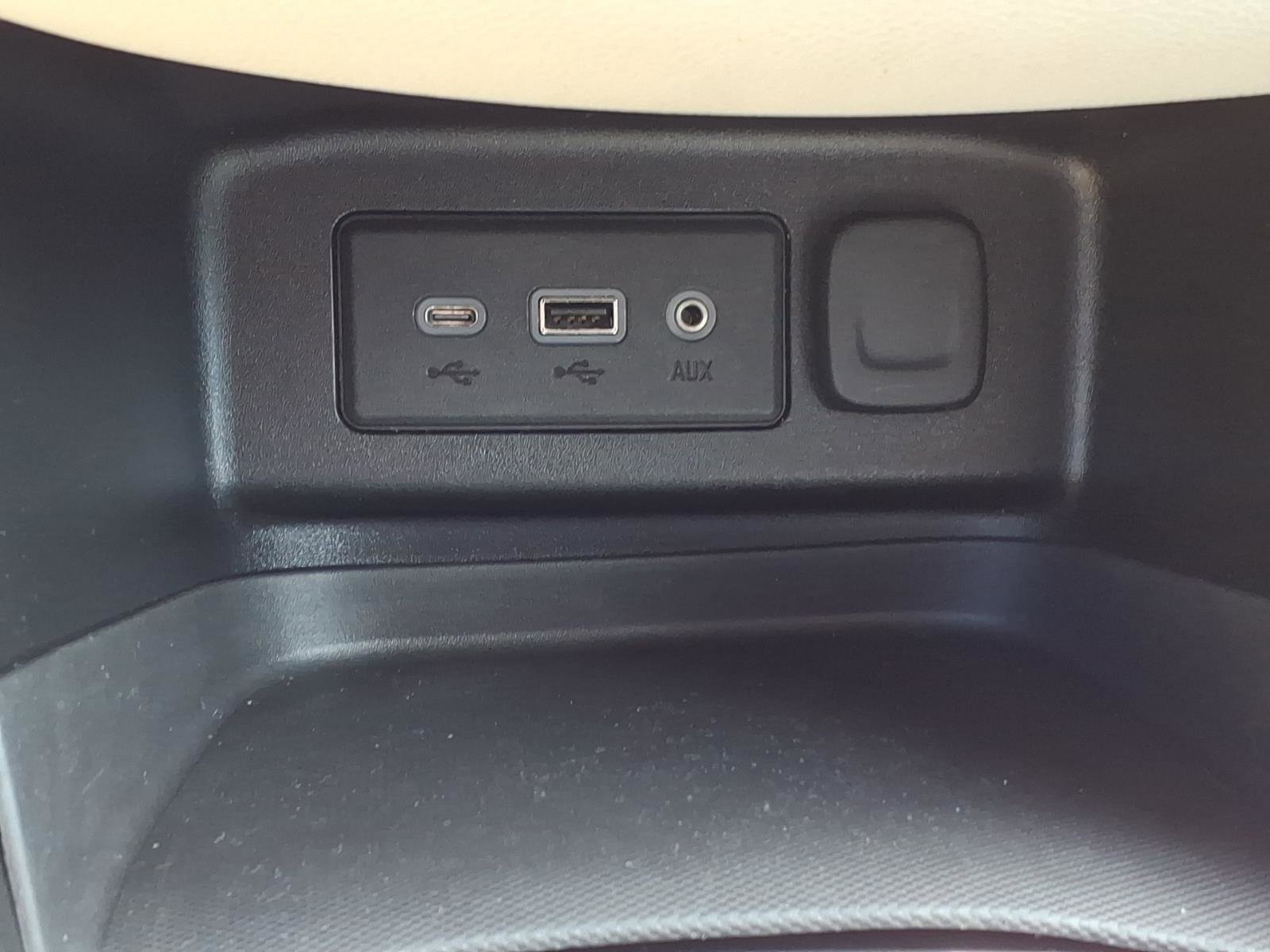 Used 2019 Chevrolet Equinox LS w/ LS Convenience Package FWD image 20
