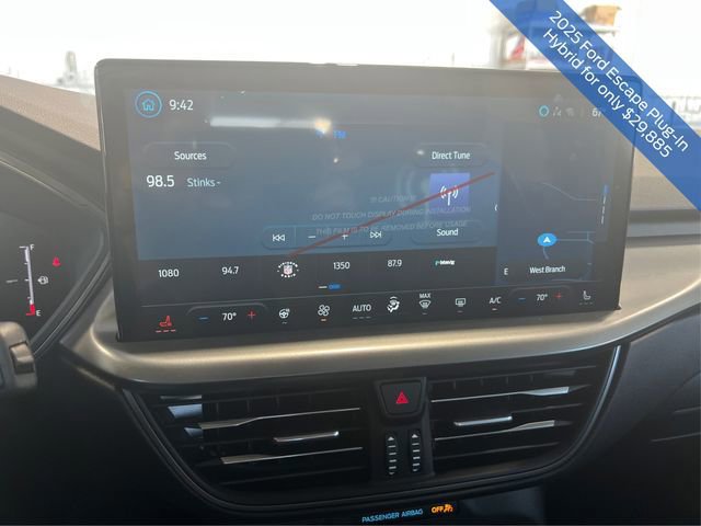 Certified 2025 Ford Escape SE image 13