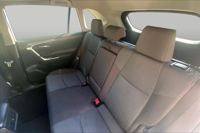 Used 2025 Toyota RAV4 XLE AWD/4WD image 21