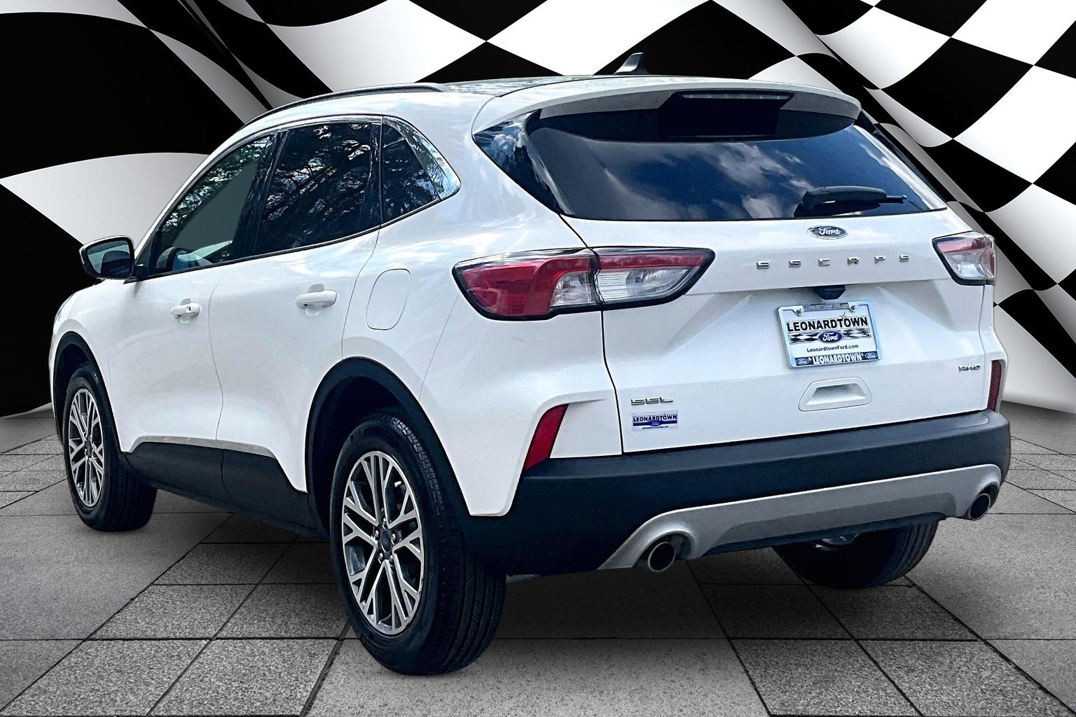 Certified 2022 Ford Escape SEL w/ Technology Package AWD/4WD image 12