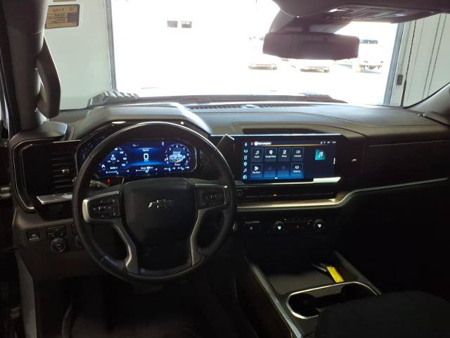 Used 2025 Chevrolet Silverado 2500 LT w/ Trail Boss Package AWD/4WD image 17