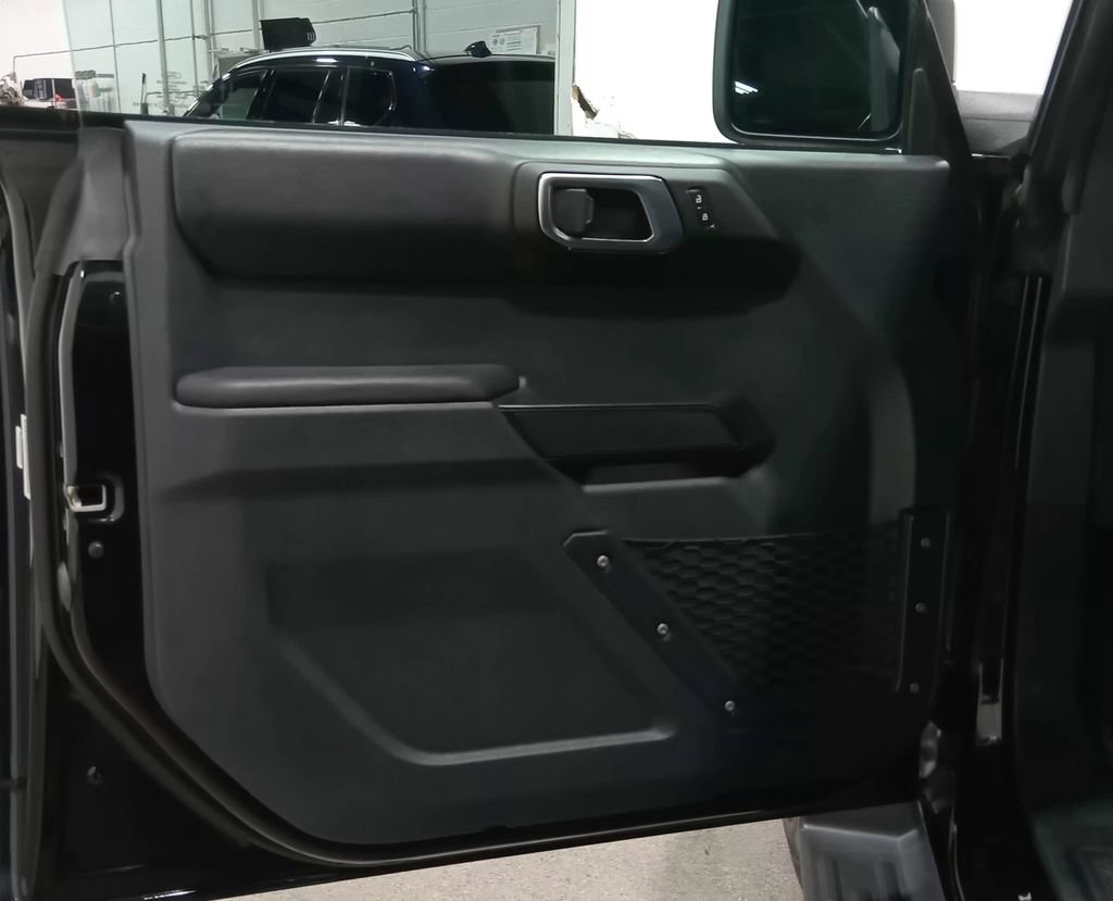 Certified 2025 Ford Bronco Outer Banks AWD/4WD image 17