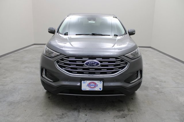 Certified 2024 Ford Edge Titanium image 5
