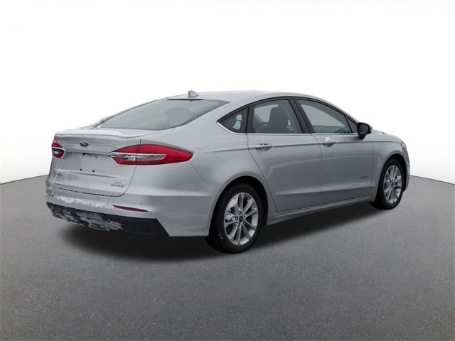 Certified 2019 Ford Fusion SE image 3