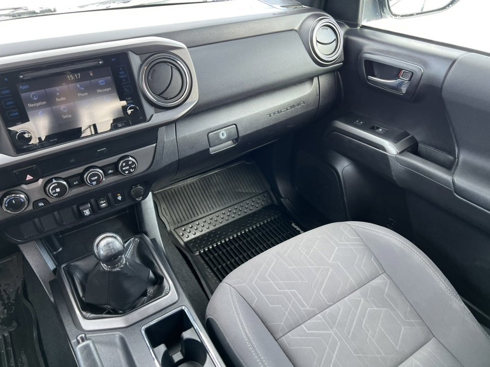 Used 2019 Toyota Tacoma TRD Off-Road image 34