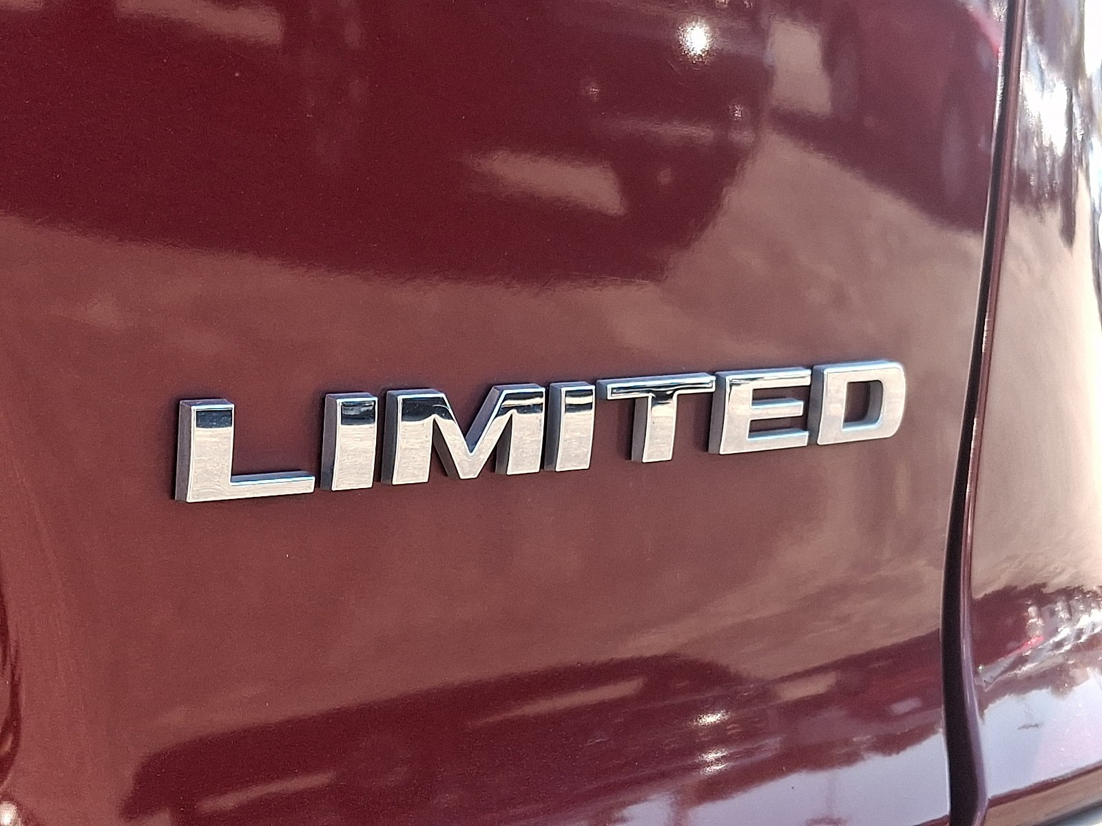 Used 2019 Jeep Cherokee Limited AWD/4WD image 31