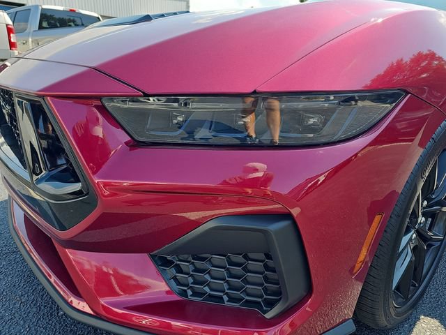 Certified 2025 Ford Mustang GT RWD image 33