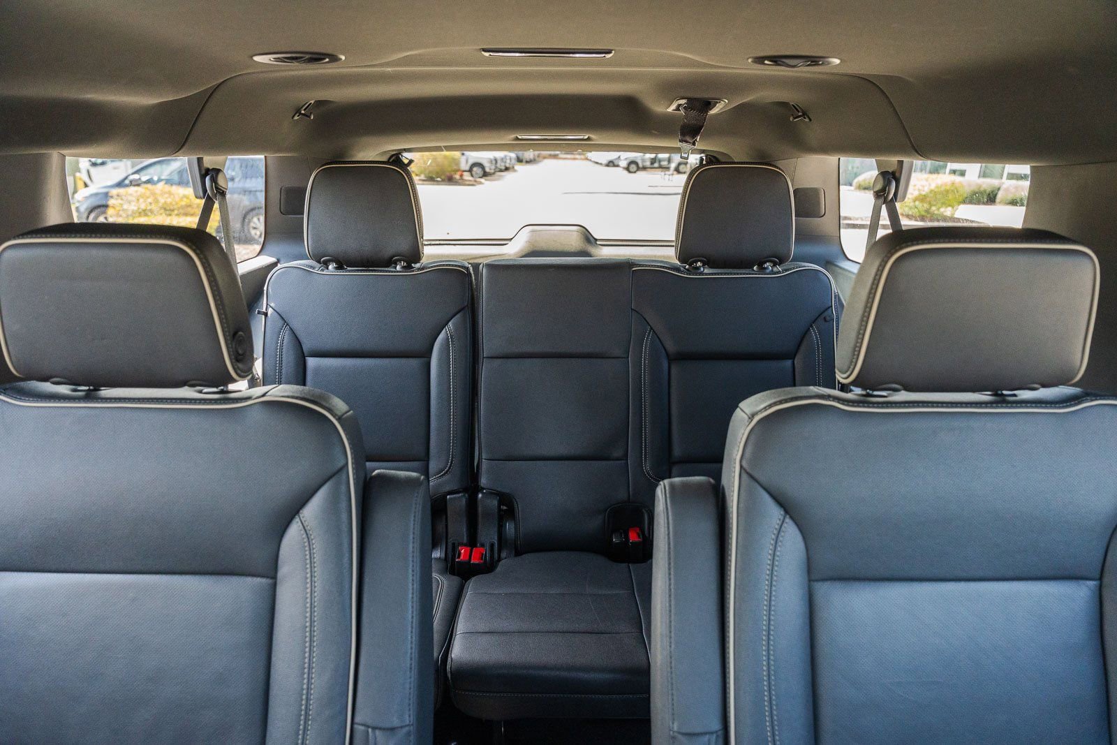 Used 2023 Chevrolet Suburban Premier image 19