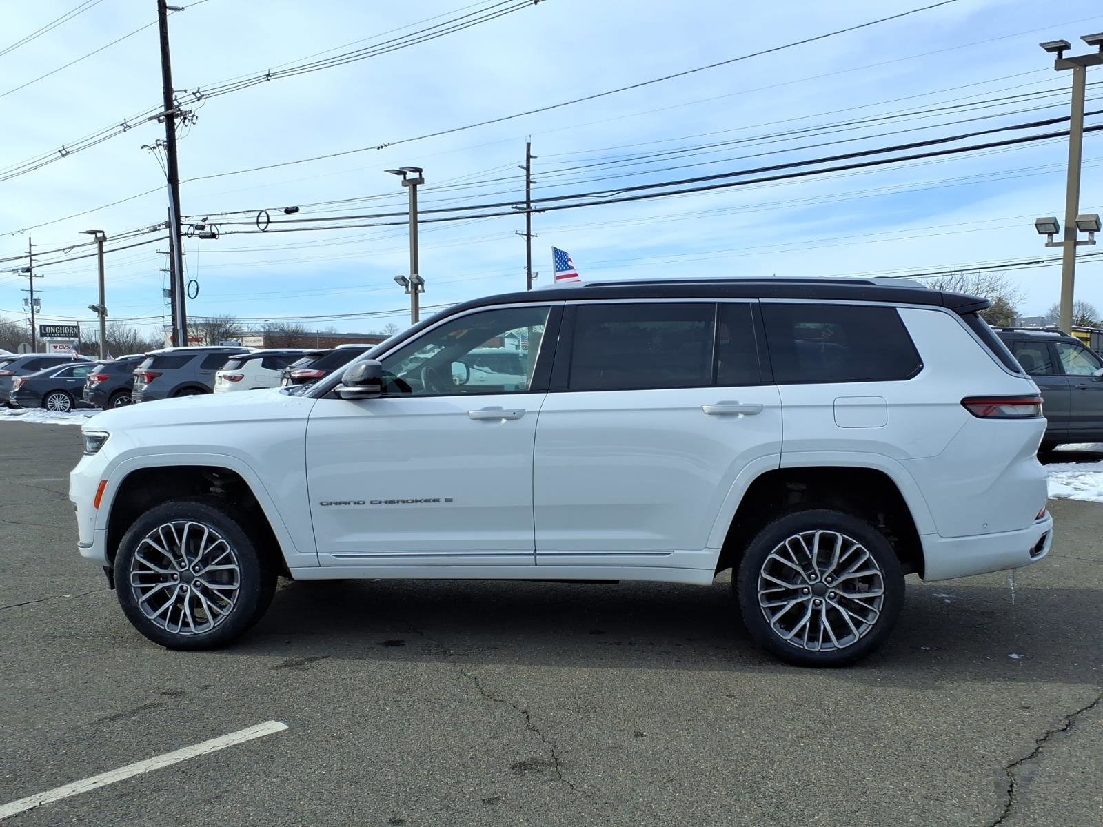 Used 2023 Jeep Grand Cherokee L Summit image 4