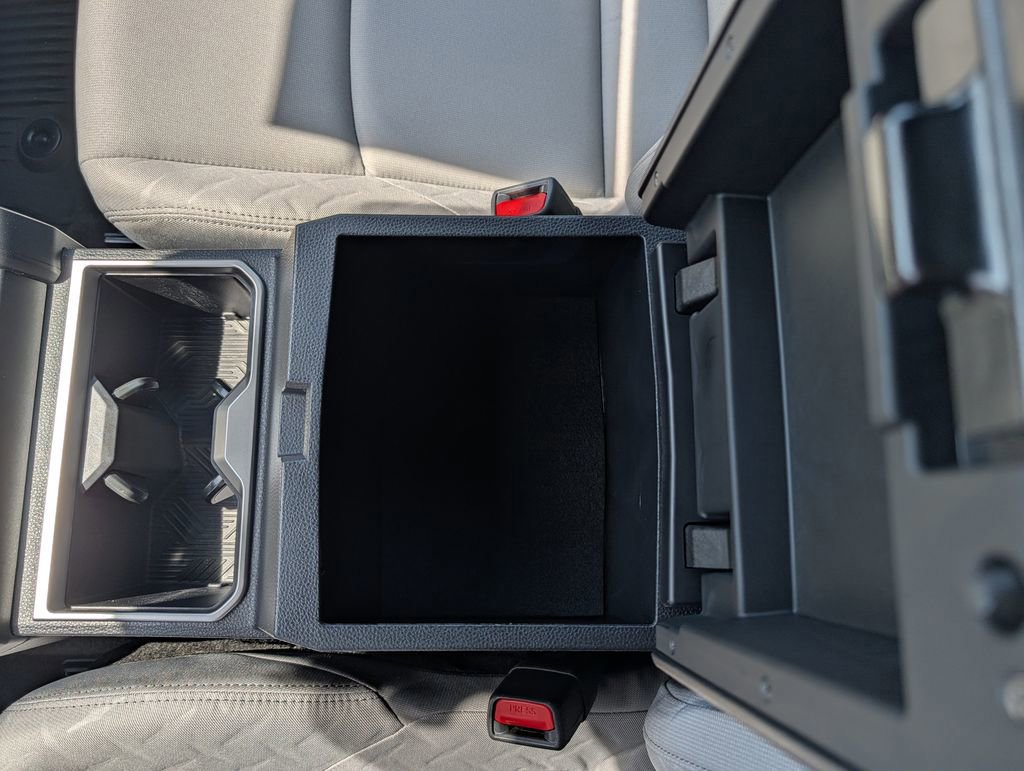 Used 2025 Toyota Tacoma SR5 AWD/4WD image 16