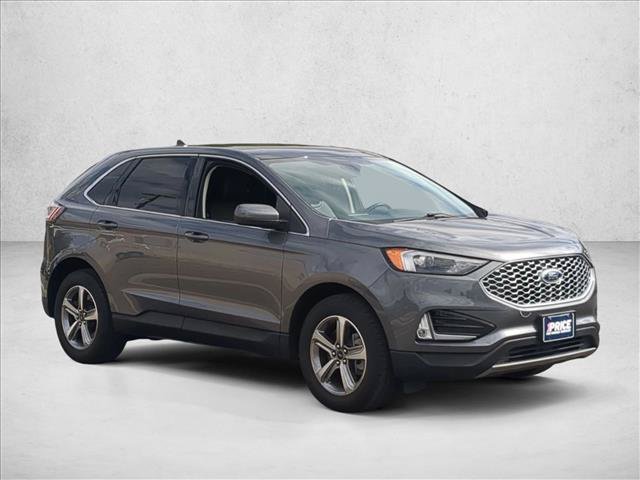 Certified 2024 Ford Edge SEL w/ Convenience Package AWD/4WD image 3