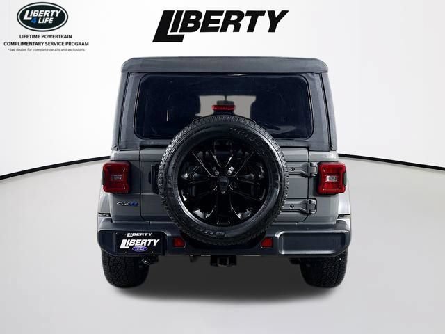 Used 2021 Jeep Wrangler Unlimited Sahara w/ Cold Weather Group AWD/4WD image 6