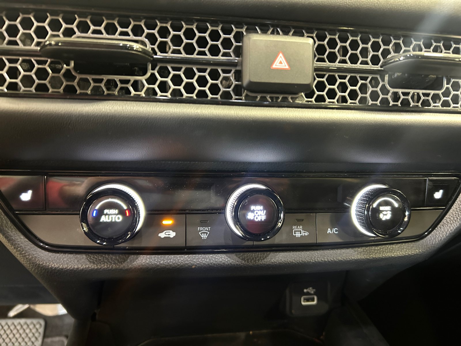 Used 2023 Honda HR-V Sport image 15