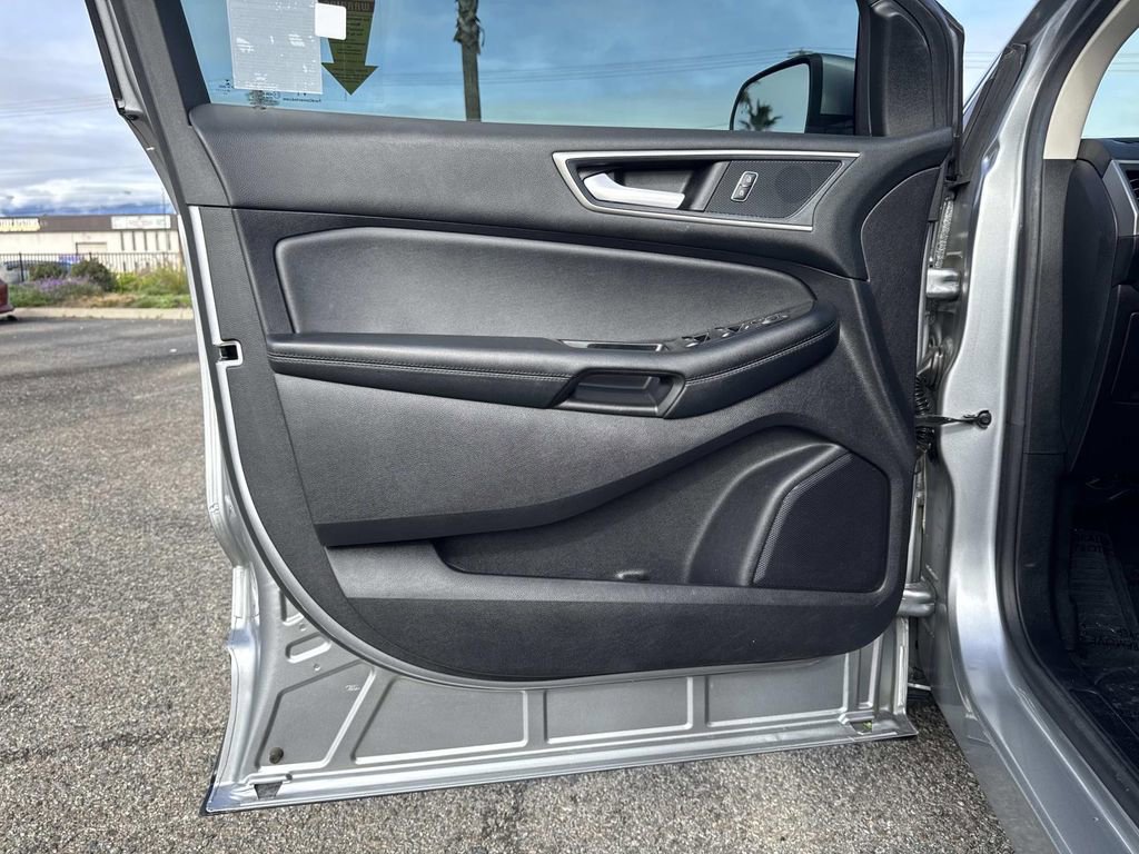 Certified 2020 Ford Edge SEL w/ Convenience Package image 18
