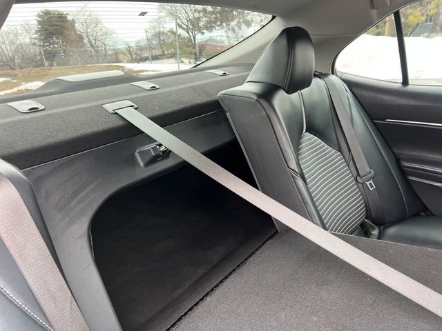 Used 2021 Toyota Camry SE image 33