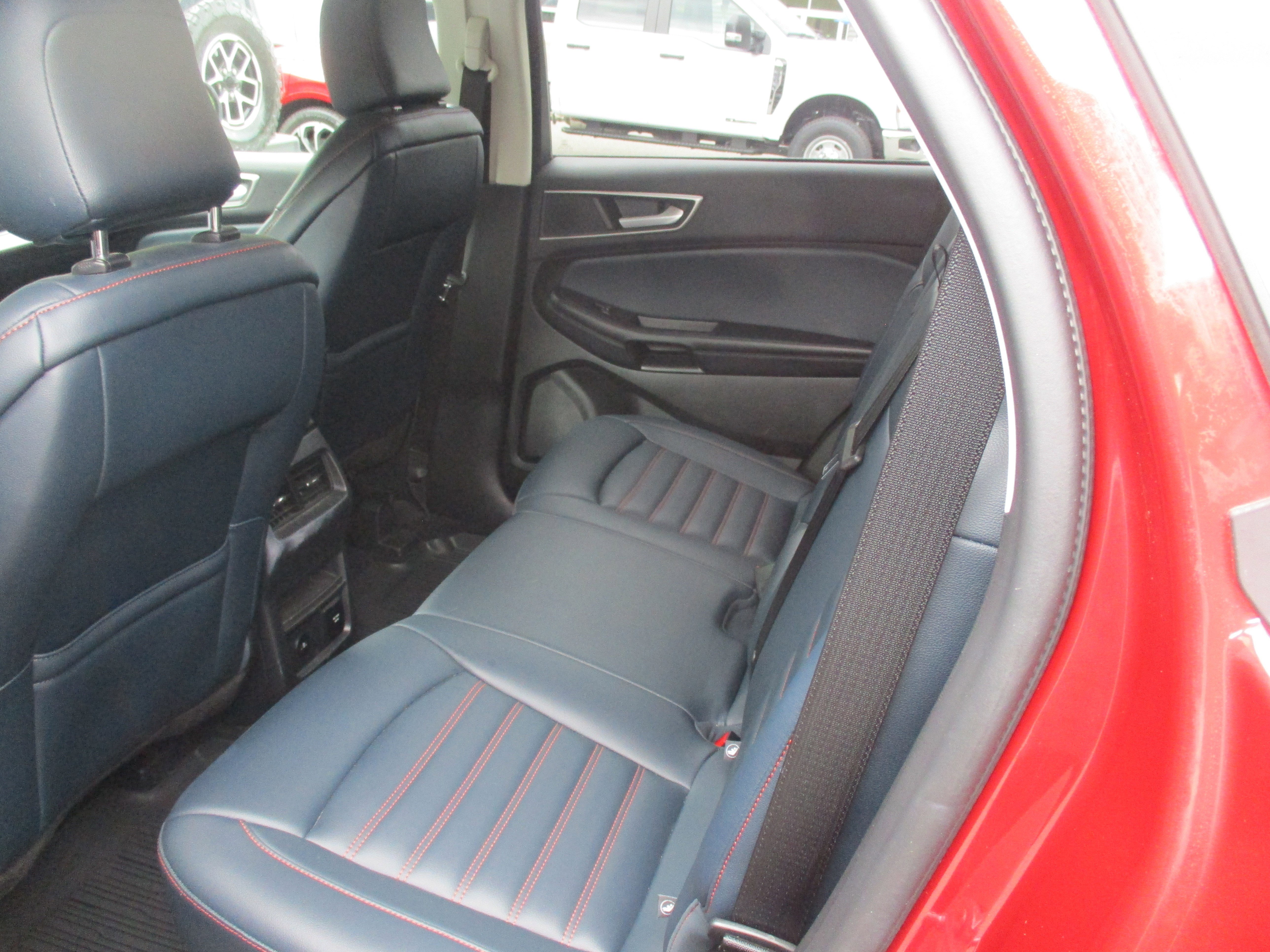 Certified 2023 Ford Edge SEL w/ Sport Appearance Package AWD/4WD image 12