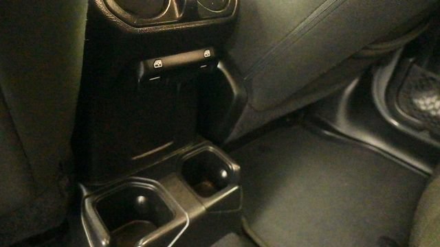 Used 2019 Jeep Wrangler Unlimited Sport S AWD/4WD image 12
