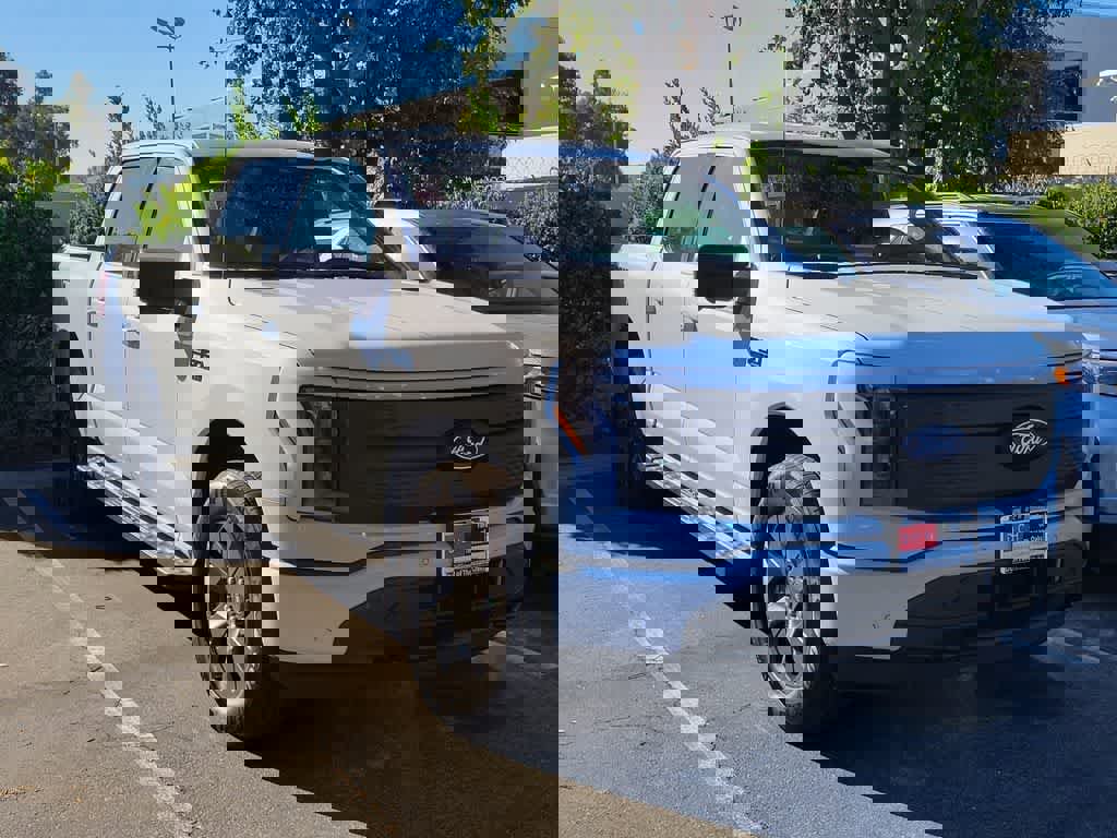 Certified 2025 Ford F150 Lightning Flash image 3