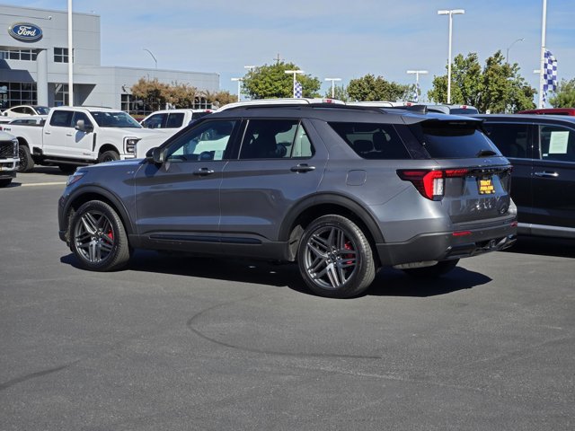 Certified 2025 Ford Explorer ST-Line w/ Premium Package AWD/4WD image 8
